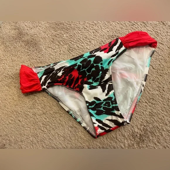 Matching Bikini Set - Picture 4 of 4